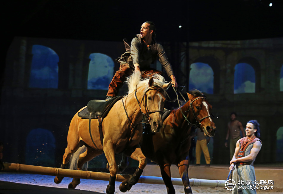 圆核艺林引进加拿大歌舞剧《Cavalia·舞马》