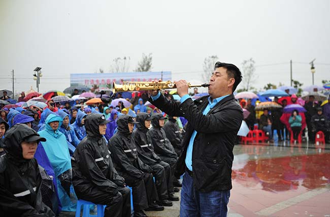 刘永生表演管乐连奏