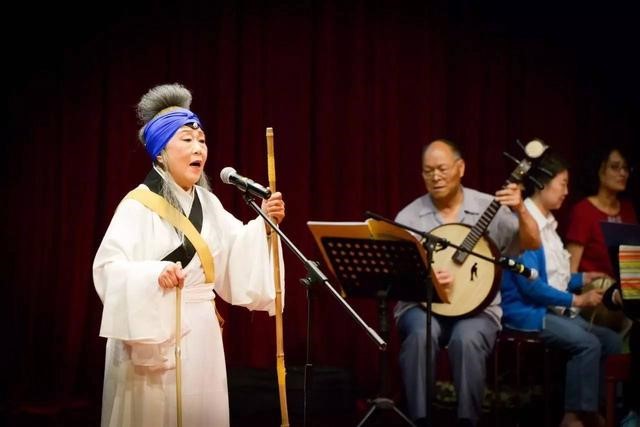 七十高龄的仇瑞臣老师表演京剧《遇皇后》